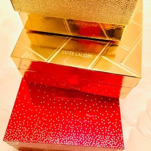 Estée Lauder gift boxes